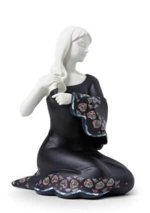Shyness – black