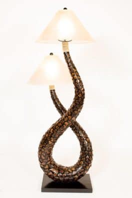 מנורת רצפה עץ קוקוס