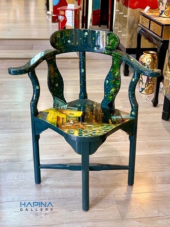 כיסא מעוצב "קפה ליילי"