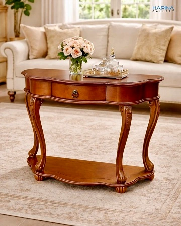 שידה מעוגלת מעץ לכניסה לבית