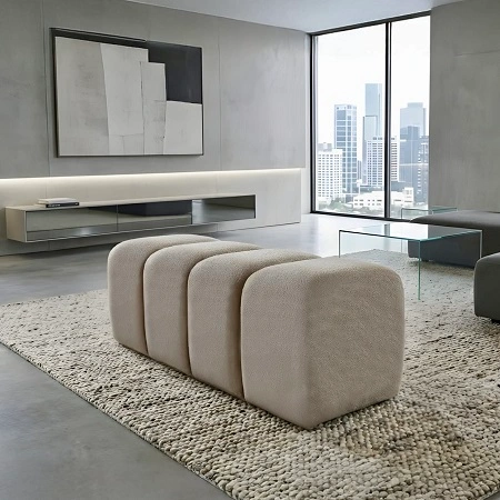 ספסל ישיבה בהיר לסלון