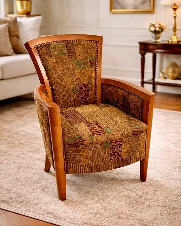 כורסת עץ מעוצבת בסגנון איטלקי